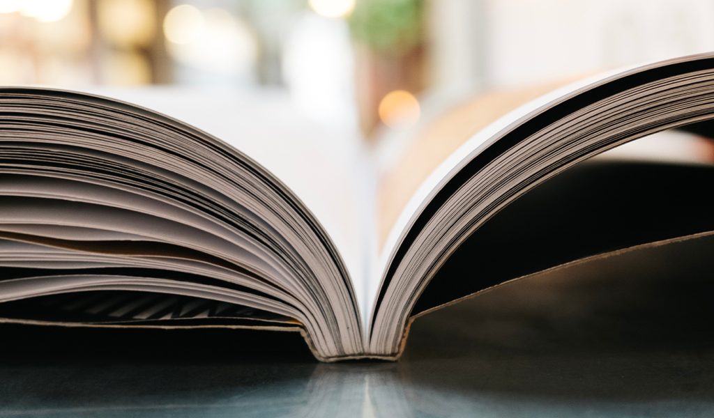 Spine of a book, open in the middle, ready to gift.